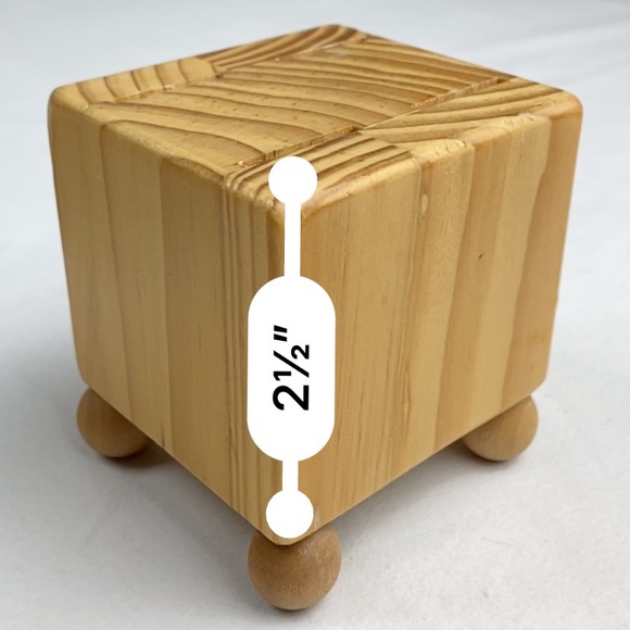 Vintage mini butcher block with decorative spreader knives - Picture 3 of 14